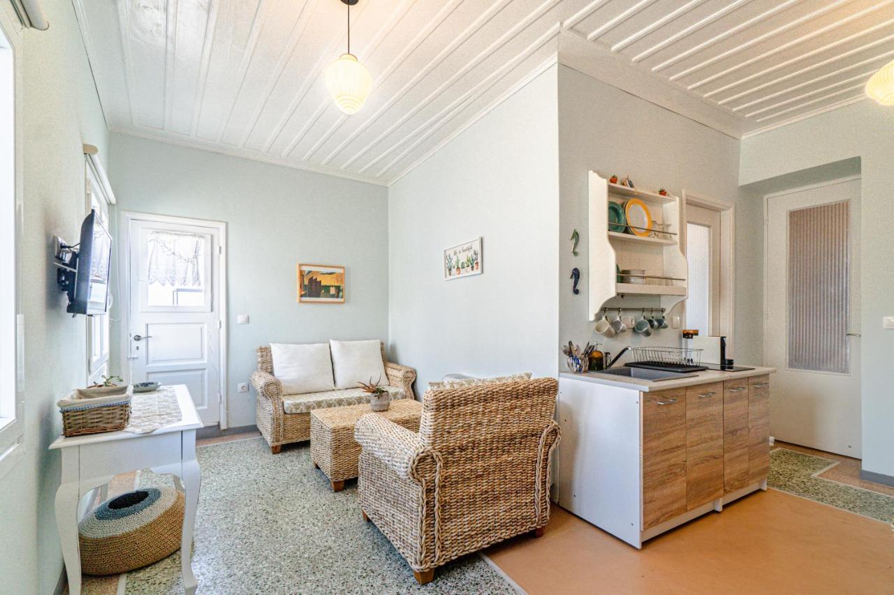 Castel Abaso Boutique Apartments By Explore Andros Zewnętrze zdjęcie