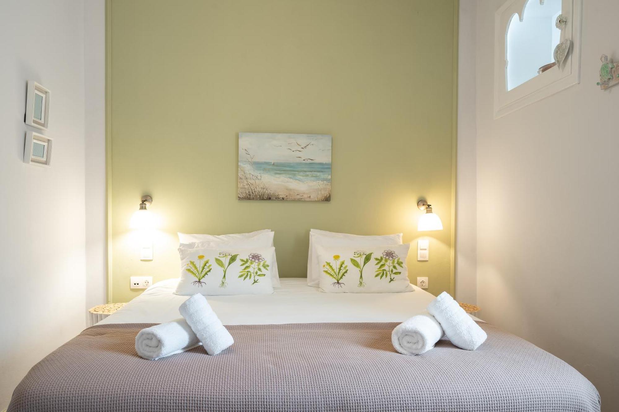 Castel Abaso Boutique Apartments By Explore Andros Zewnętrze zdjęcie
