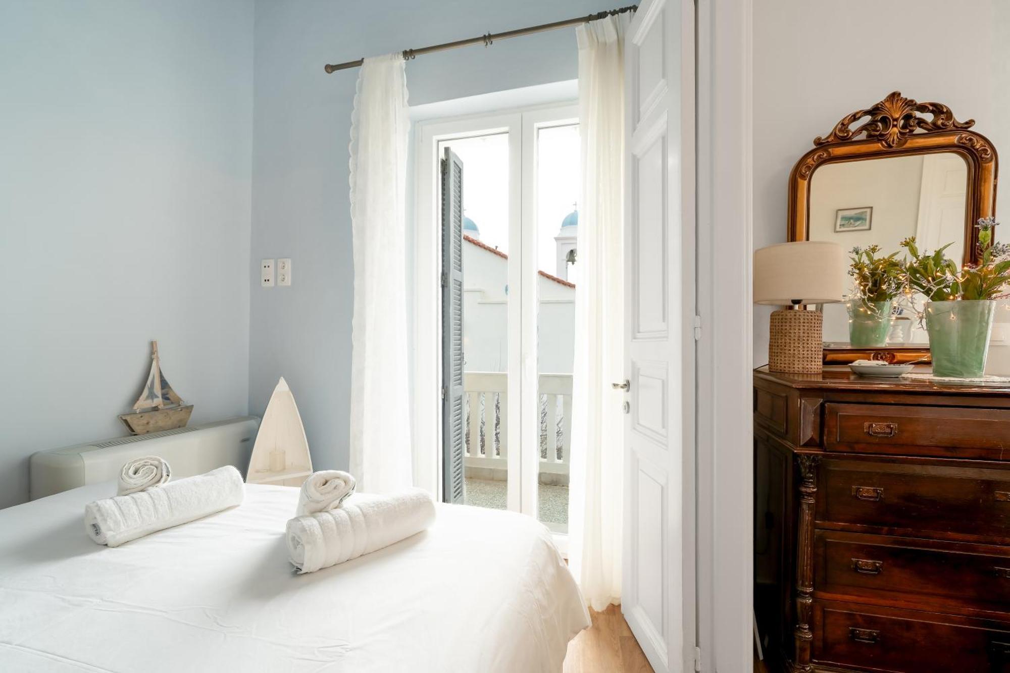 Castel Abaso Boutique Apartments By Explore Andros Zewnętrze zdjęcie